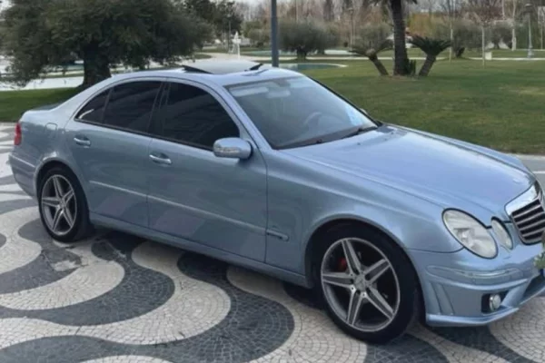 Makina ne shitje ne Tirane - 3,700 Euro