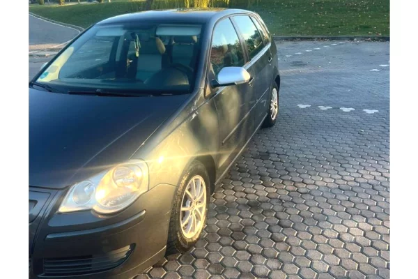 Makina ne shitje ne Tirane - 3,300 Euro