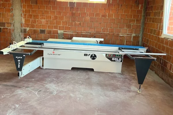 Vegla Pune ne Prishtine - 5,800 Euro