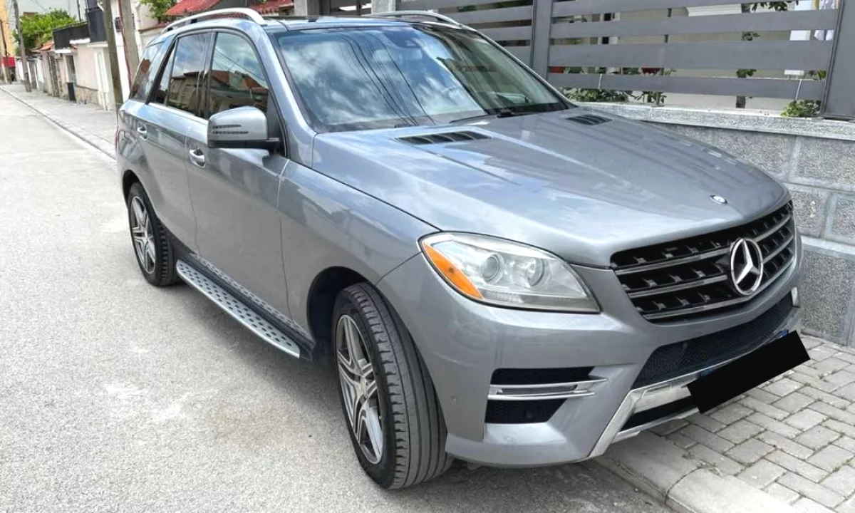 Makina ne shitje ne Korce, Mercedes-Benz, 2012 Diesel,Kambio Automatik Pagesa 13,500  Euro.