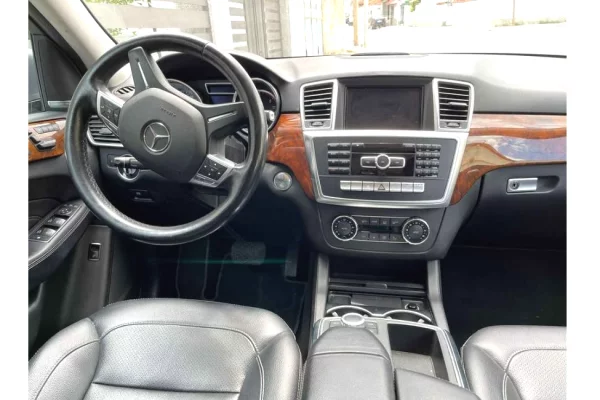 Makina ne shitje ne Korce - 13,500 Euro