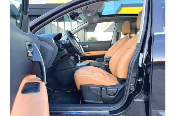 Makina ne shitje ne Tirane - 7,200 Euro