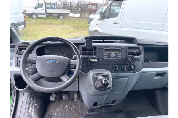 Makina ne shitje ne Tirane - 5,999 Euro