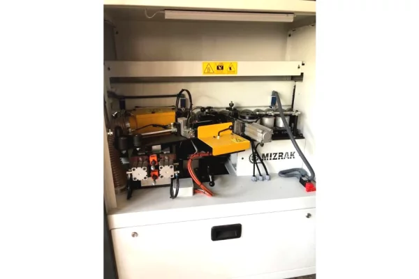 Vegla Pune ne Tirane - 10,700 Euro