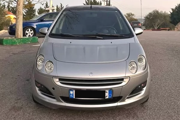 Makina ne shitje ne Tirane - 3,200 Euro