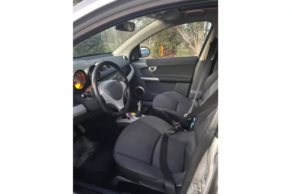 Makina ne shitje ne Tirane - 3,200 Euro