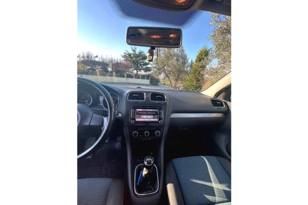 Makina ne shitje ne Tirane - 5,300 Euro