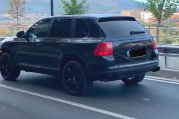 Makina ne shitje ne Berat - 6,200 Euro