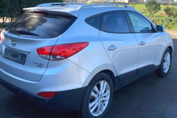 Cars for sale in Tirana - 6,900 Euro