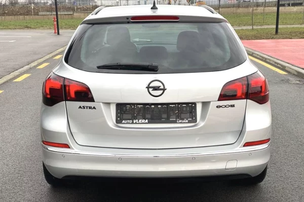 Cars for sale in Prizren - 6,900 Euro