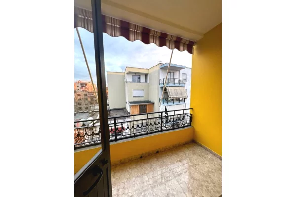 Shtepi me qera Apartament ne Tirane, 1+1, Mobilimi E mobiluar, Pagesa 45,000  Leke.