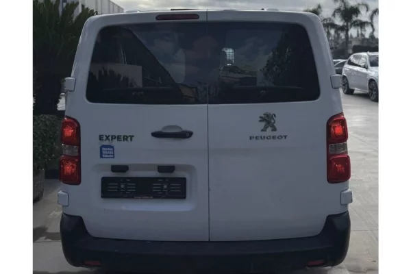 Cars for sale in Tirana - 13,500 Euro