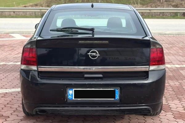 Cars for sale in Tirana - 1,700 Euro