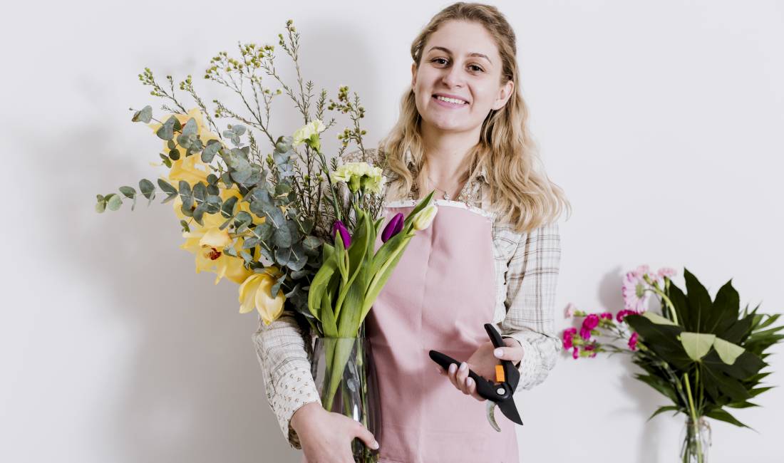 Njoftime Pune ne Tirane, Profesioni Floriste , Me eksperience, Pagesa 50,000  Leke.