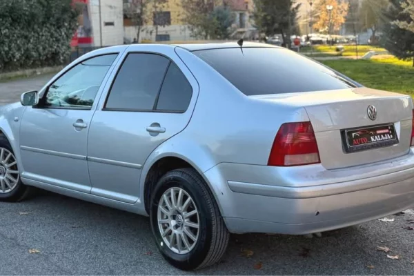 Cars for sale in Tirana - 1,900 Euro