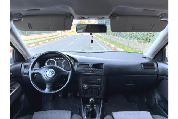 Cars for sale in Tirana - 1,900 Euro