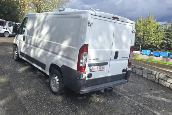 Makina ne shitje ne Tirane - 7,900 Euro