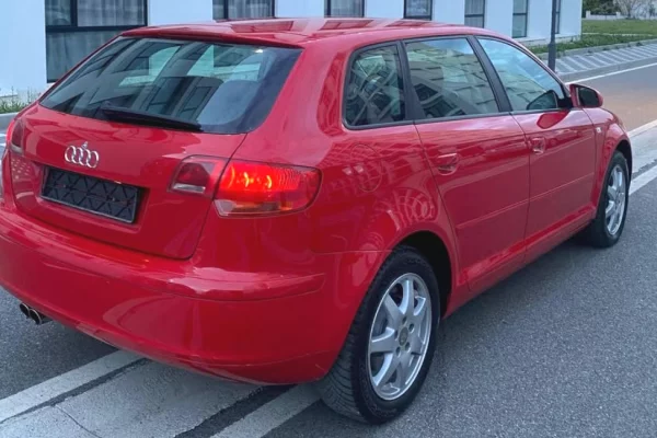 Makina ne shitje ne Tirane - 5,300 Euro