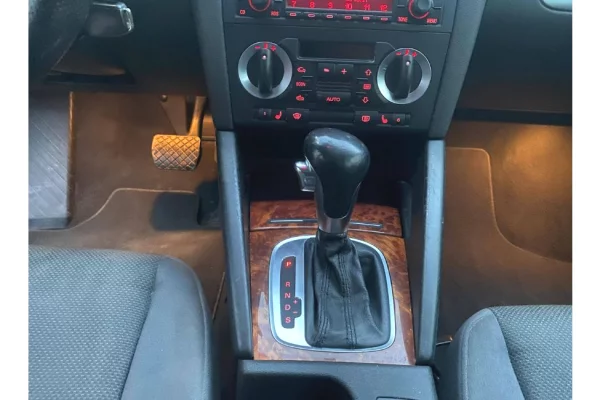 Makina ne shitje ne Tirane - 5,300 Euro