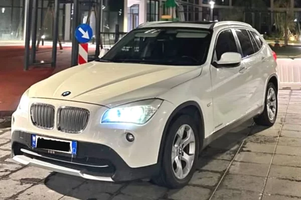 Makina ne shitje ne Tirane - 8,300 Euro