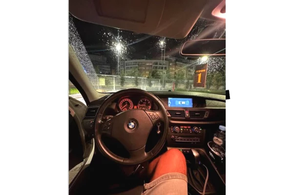 Makina ne shitje ne Tirane - 8,300 Euro