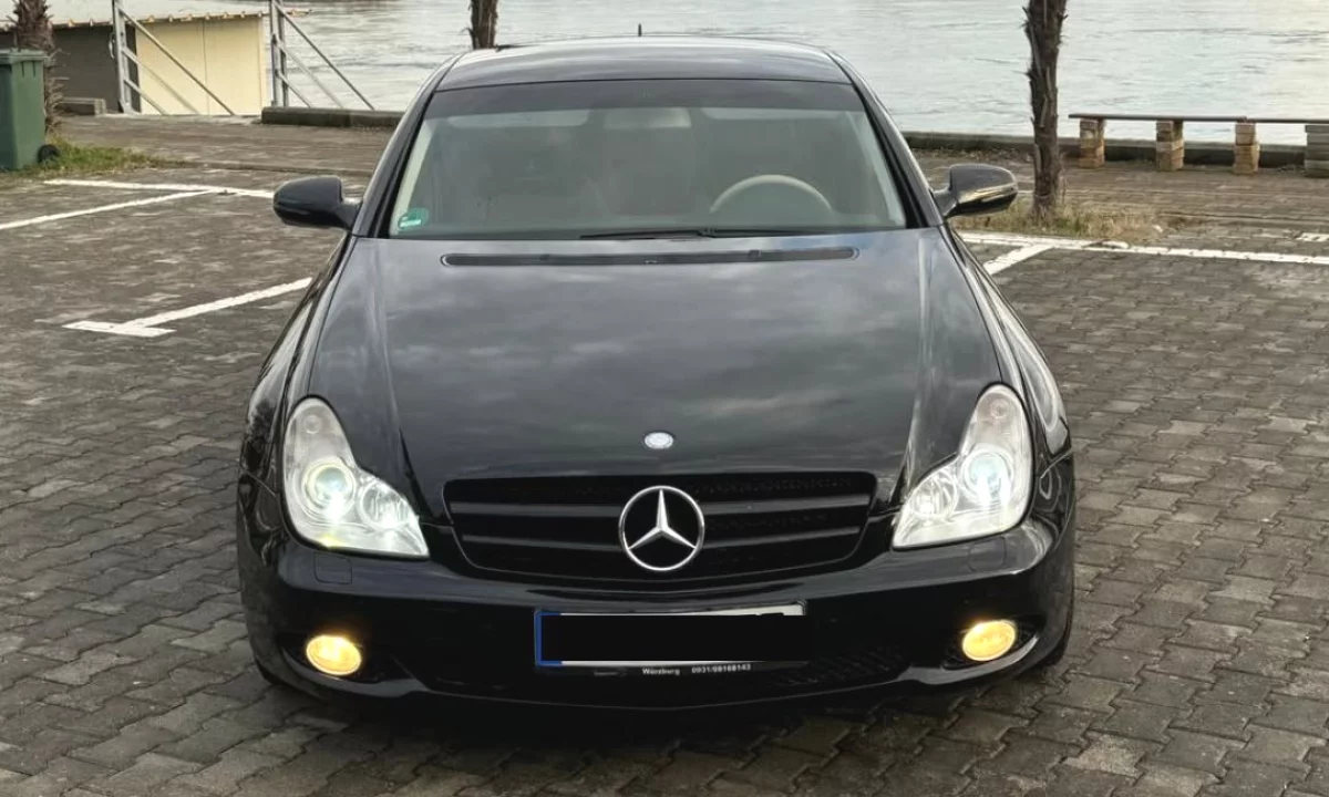 Makina ne shitje ne Tirane, Mercedes-Benz, 2009 Diesel,Kambio Automatik Pagesa 8,200  Euro.