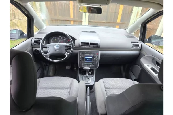 Makina ne shitje ne Tirane - 3,900 Euro