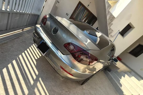 Makina ne shitje ne Tirane - 4,000 Euro