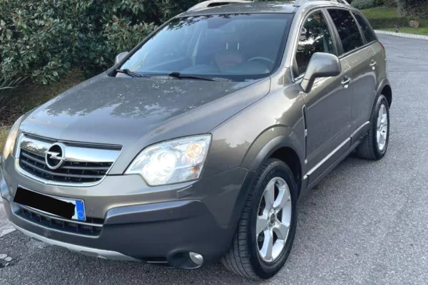 Makina ne shitje ne Tirane - 5,500 Euro