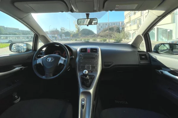 Makina ne shitje ne Tirane - 4,300 Euro