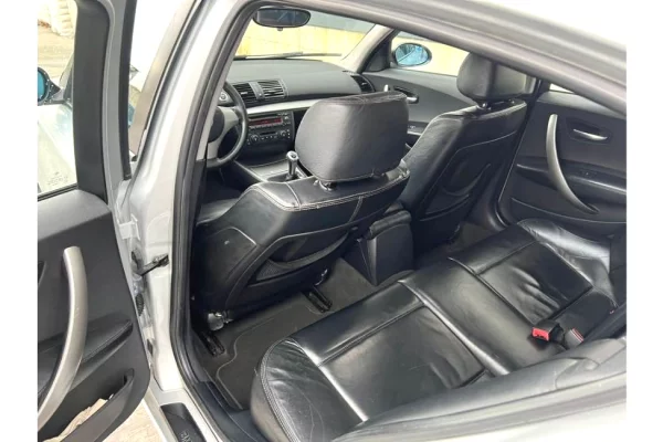 Makina ne shitje ne Tirane - 2,990 Euro