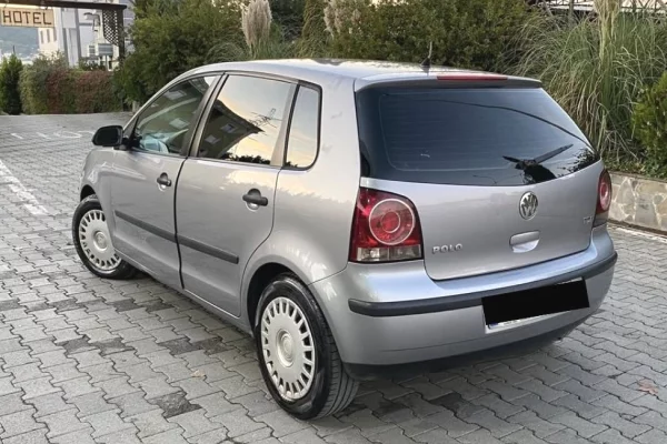 Makina ne shitje ne Tirane - 3,800 Euro