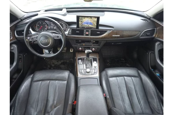 Makina ne shitje ne Tirane - 10,800 Euro