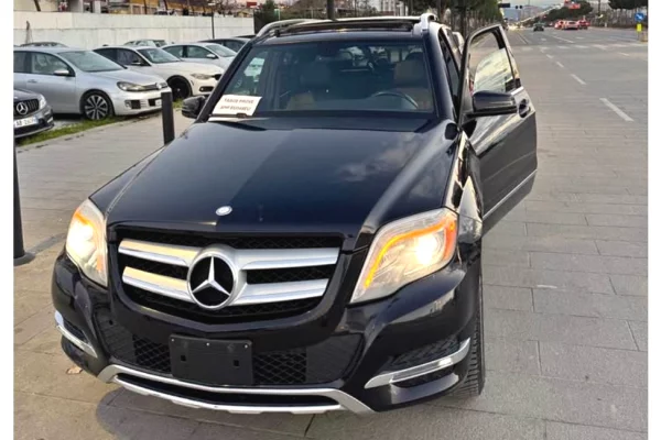 Makina ne shitje ne Tirane - 12,000 Euro