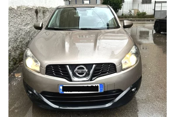 Makina ne shitje ne Tirane - 4,400 Euro