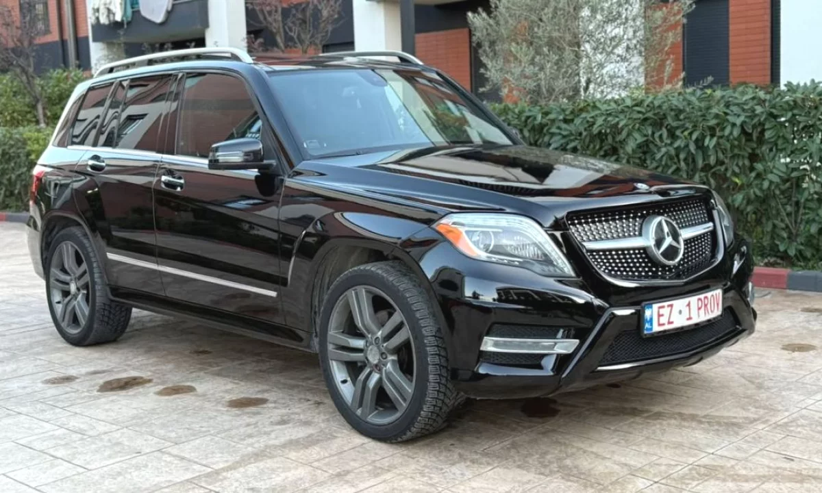 Makina ne shitje ne Tirane, Mercedes-Benz, 2015 Diesel,Kambio Automatik Pagesa 13,900  Euro.