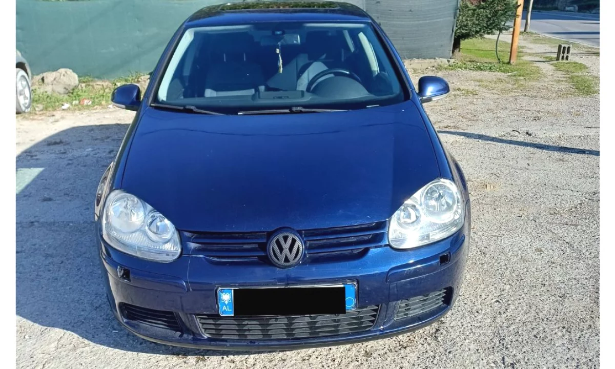 Makina ne shitje ne Tirane, Volkswagen, 2006 Diesel,Kambio Automatik Pagesa 3,700  Euro.