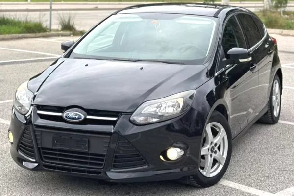 Makina ne shitje ne Tirane - 4,400 Euro