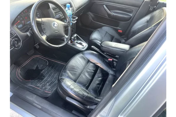 Makina ne shitje ne Tirane - 1,900 Euro