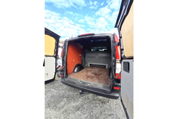 Makina ne shitje ne Tirane - 10,500 Euro