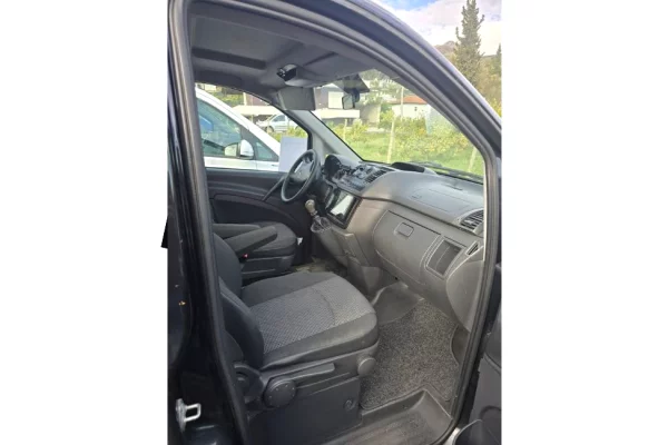 Makina ne shitje ne Tirane - 10,500 Euro