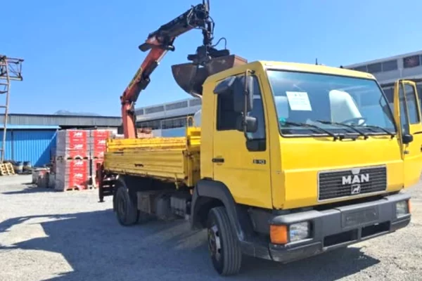 Makina ne shitje ne Tirane - 17,000 Euro