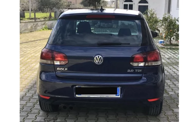 Makina ne shitje ne Tirane - 7,000 Euro