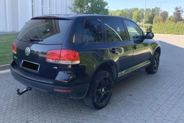 Makina ne shitje ne Tirane - 4,500 Euro