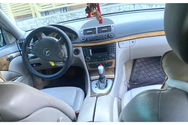 Cars for sale in Elbasan, Mercedes-Benz, 2005 Diesel,Kambio Automatik Payment 3,400  Euro.