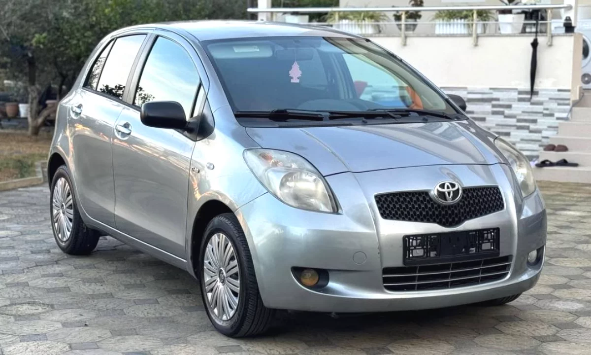 Makina ne shitje ne Tirane, Toyota, 2007 Diesel,Kambio Manual Pagesa 3,400  Euro.