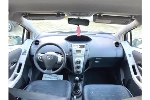 Makina ne shitje ne Tirane - 3,400 Euro