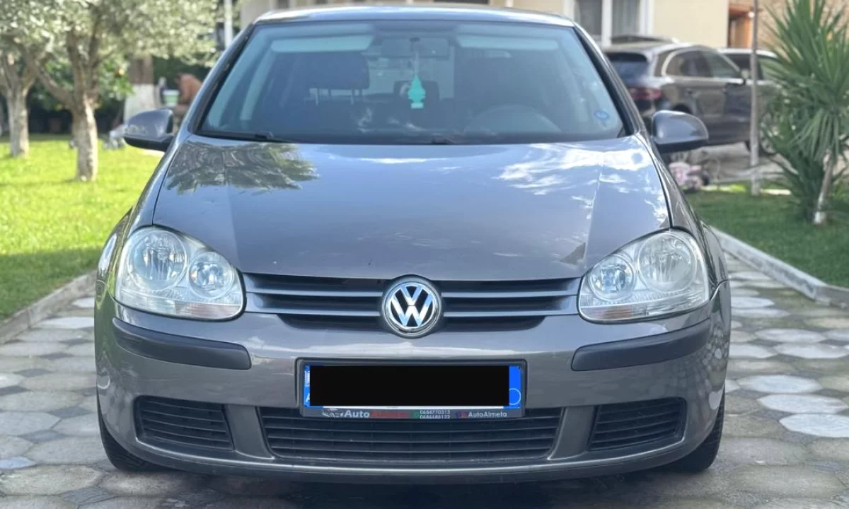 Makina ne shitje ne Tirane, Volkswagen, 2006 Diesel,Kambio Manual Pagesa 3,900  Euro.