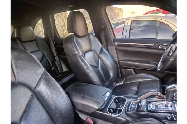 Makina ne shitje ne Tirane - 15,500 Euro