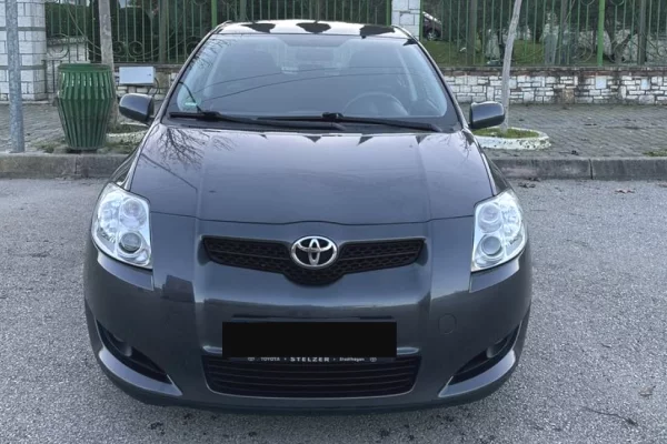 Makina ne shitje ne Tirane - 4,500 Euro